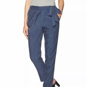 BCBG Generation Women’s Navy Blue Pants SZ 4 NWT